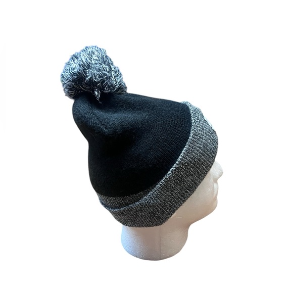 Carhartt beanie w/pom - Picture 4 of 4